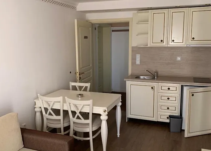 公寓 Penthouse Happy Moments 4 *