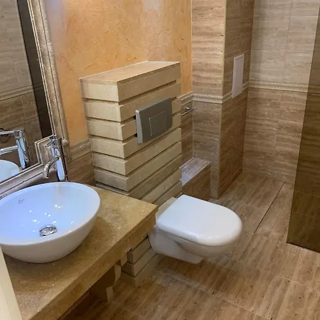 Penthouse Happy Moments 4 阳光海滩